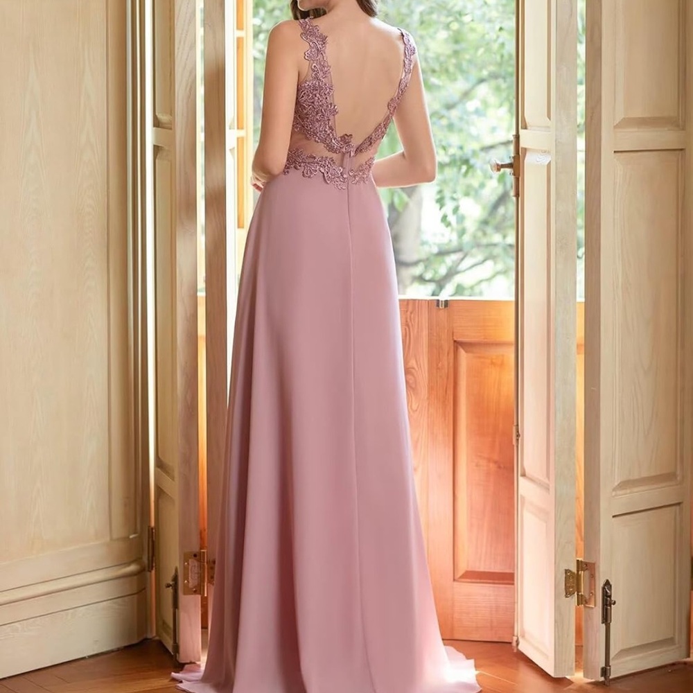 Elegant Brown Lace Dress ๐ค - Picture 3 of 3